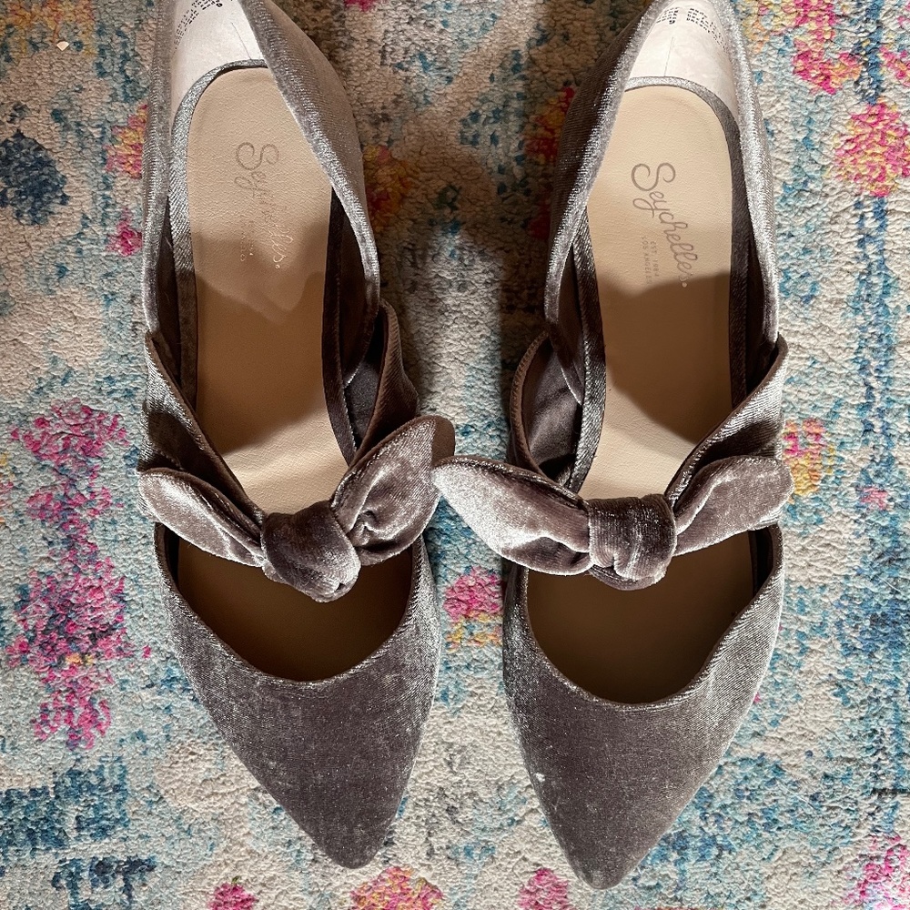 Seychelles | Octave Gray Velvet Flats | 8.5 M